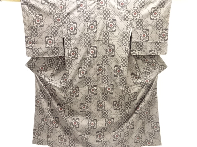 JAPANESE KIMONO / SILK / DORO OSHIMA TSUMUGI / WOVEN MATSUKAWABISHI & FLOWERS